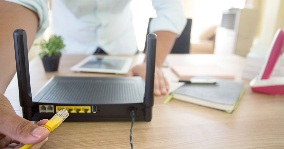 Підключення кабеля до Wi-Fi роутера